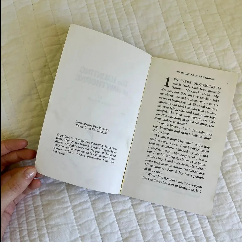 The Haunting of Hawthorne by Anne Schraff 1978